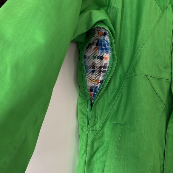 RIPZONE Trilogy green apple 3in1 winter ski/snowboard jacket. - Picture 3 of 15